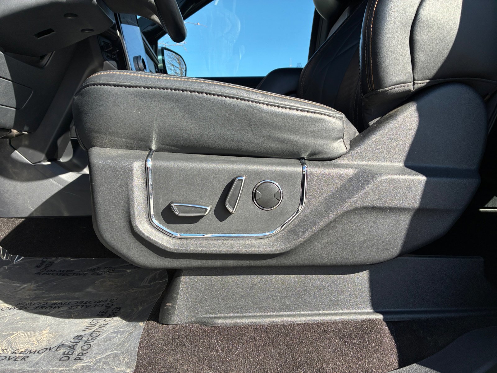 Certified 2023 Ford Expedition Platinum image 14