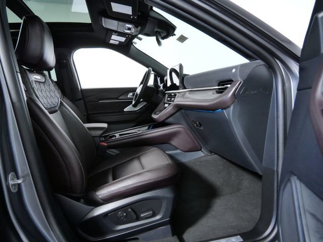 Certified 2025 Ford Explorer Platinum w/ LUX Leather Package image 11