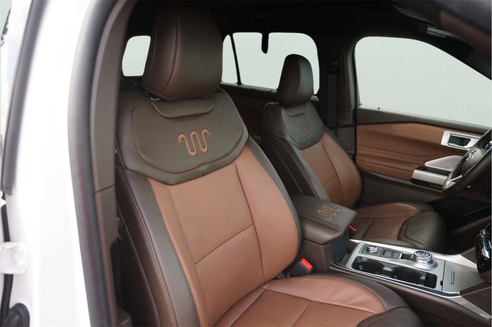 Certified 2023 Ford Explorer King Ranch w/ Technology Package AWD/4WD image 22