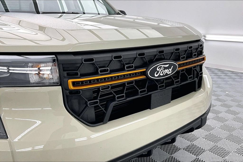 Certified 2025 Ford Maverick Tremor AWD/4WD image 29
