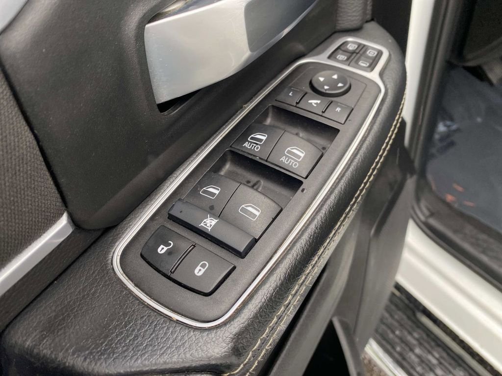 Used 2024 RAM 2500 Big Horn AWD/4WD image 20