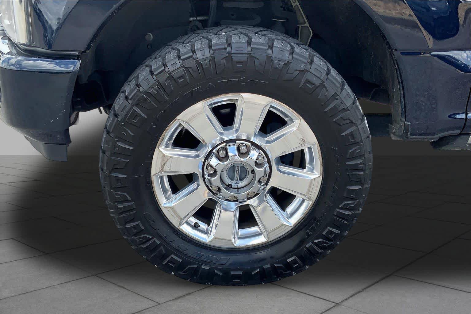 Certified 2022 Ford F250 Platinum AWD/4WD image 11