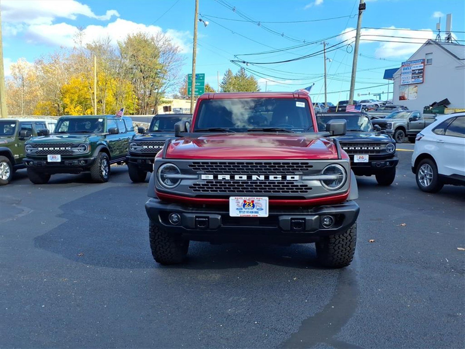 Certified 2025 Ford Bronco Badlands AWD/4WD image 2