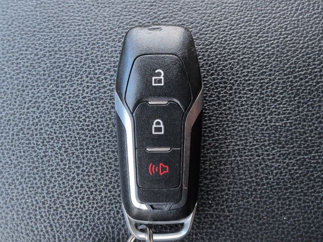 Certified 2017 Ford Explorer XLT FWD image 30