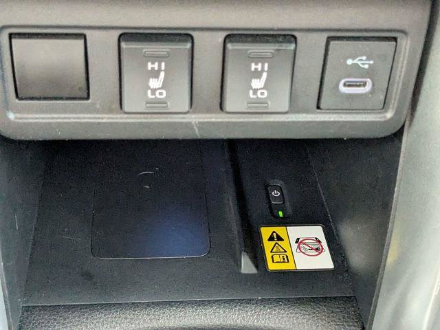 Used 2023 Toyota Corolla Cross XLE AWD/4WD image 23