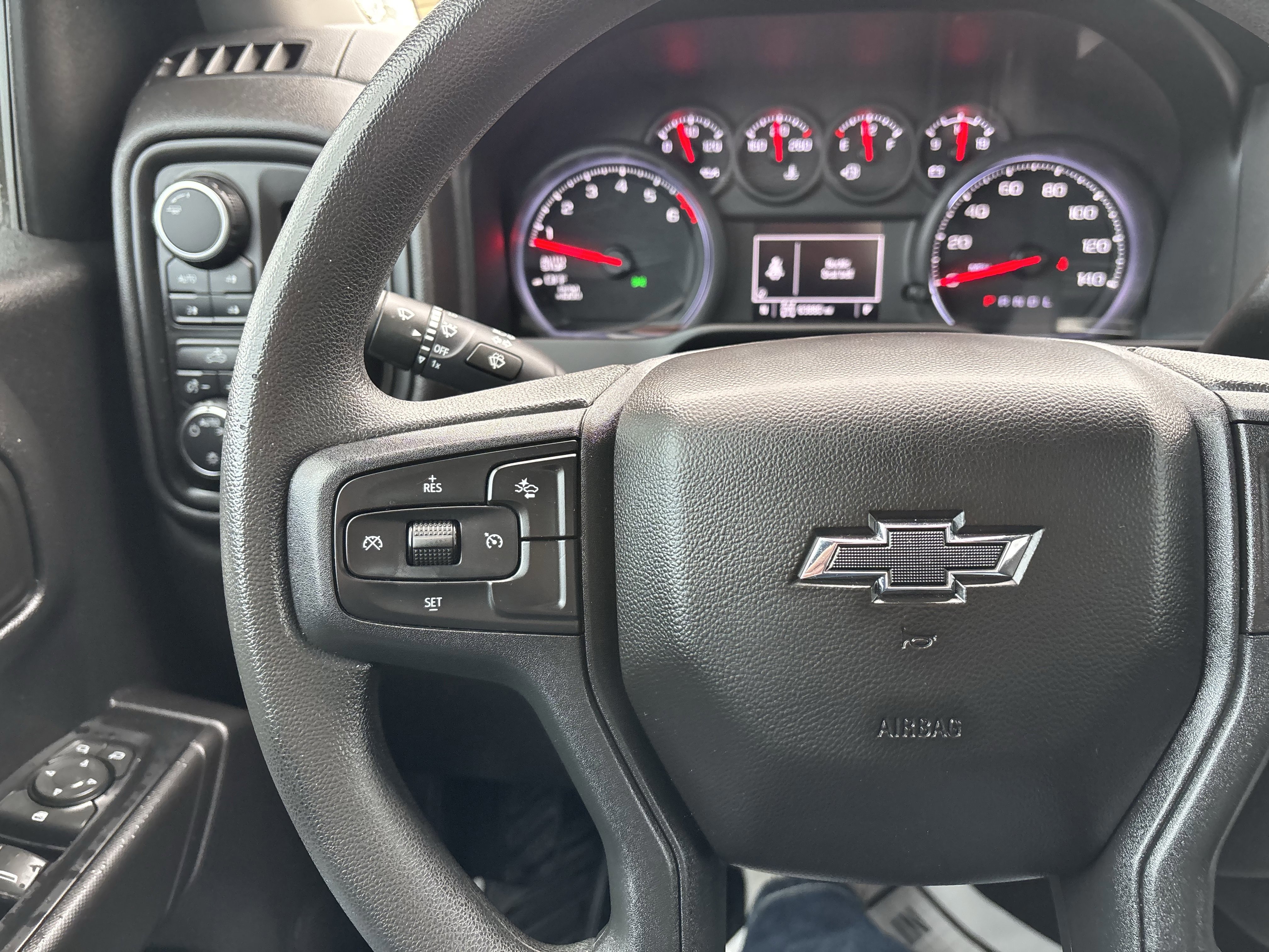 Used 2022 Chevrolet Silverado 1500 Custom Trail Boss w/ LPO, Dark Essentials Package image 28