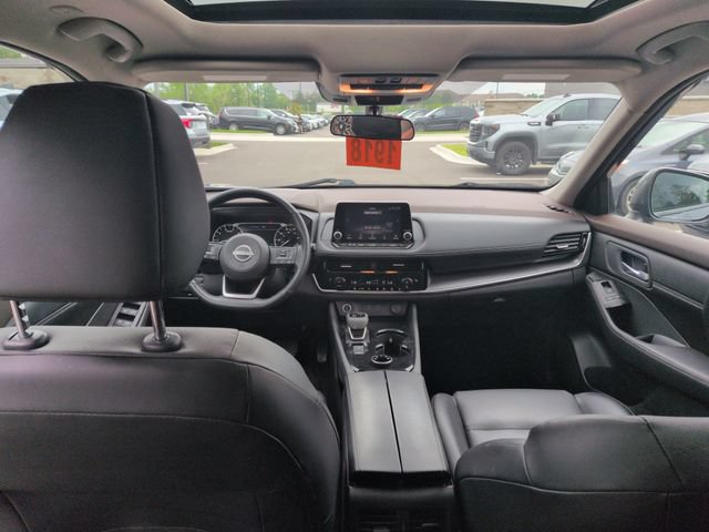 Used 2022 Nissan Rogue SV w/ SV Premium Package AWD/4WD image 26