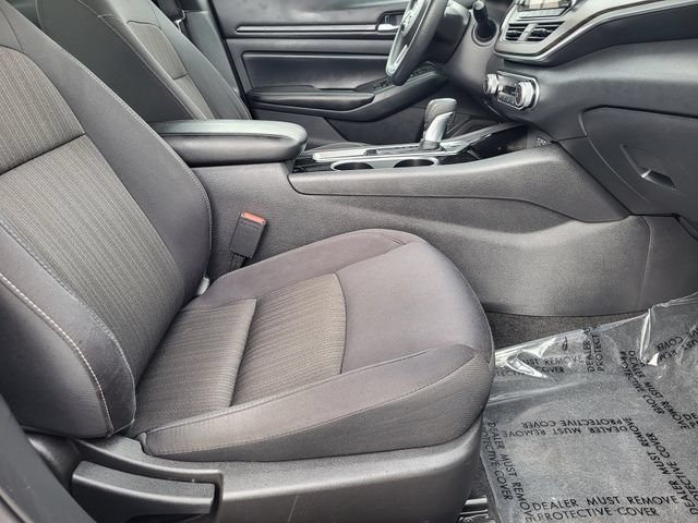 Used 2024 Nissan Altima 2.5 SV FWD image 17
