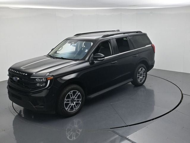 Certified 2025 Ford Expedition Active AWD/4WD image 46