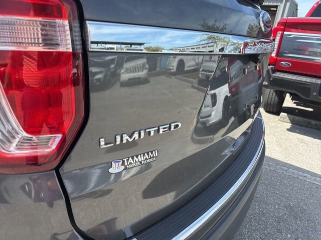 Certified 2019 Ford Explorer Limited w/ Ford Safe & Smart Package image 8