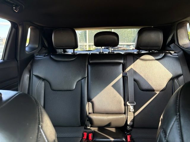 Used 2023 Jeep Compass Latitude w/ Convenience Group AWD/4WD image 19