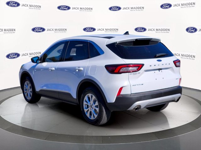 Certified 2024 Ford Escape Active AWD/4WD image 3