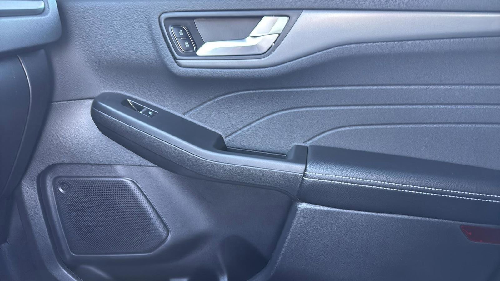 Certified 2026 Ford Escape SE image 24