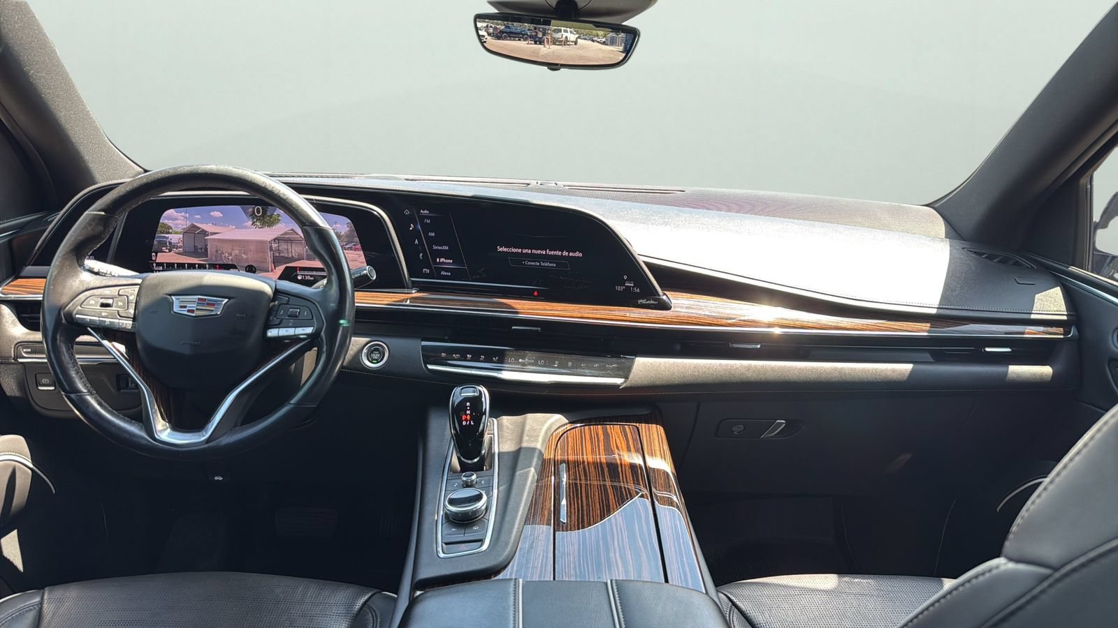 Used 2021 Cadillac Escalade Premium Luxury RWD image 21