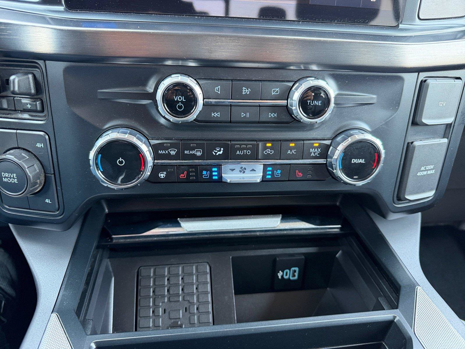 Certified 2024 Ford F250 Lariat AWD/4WD image 25