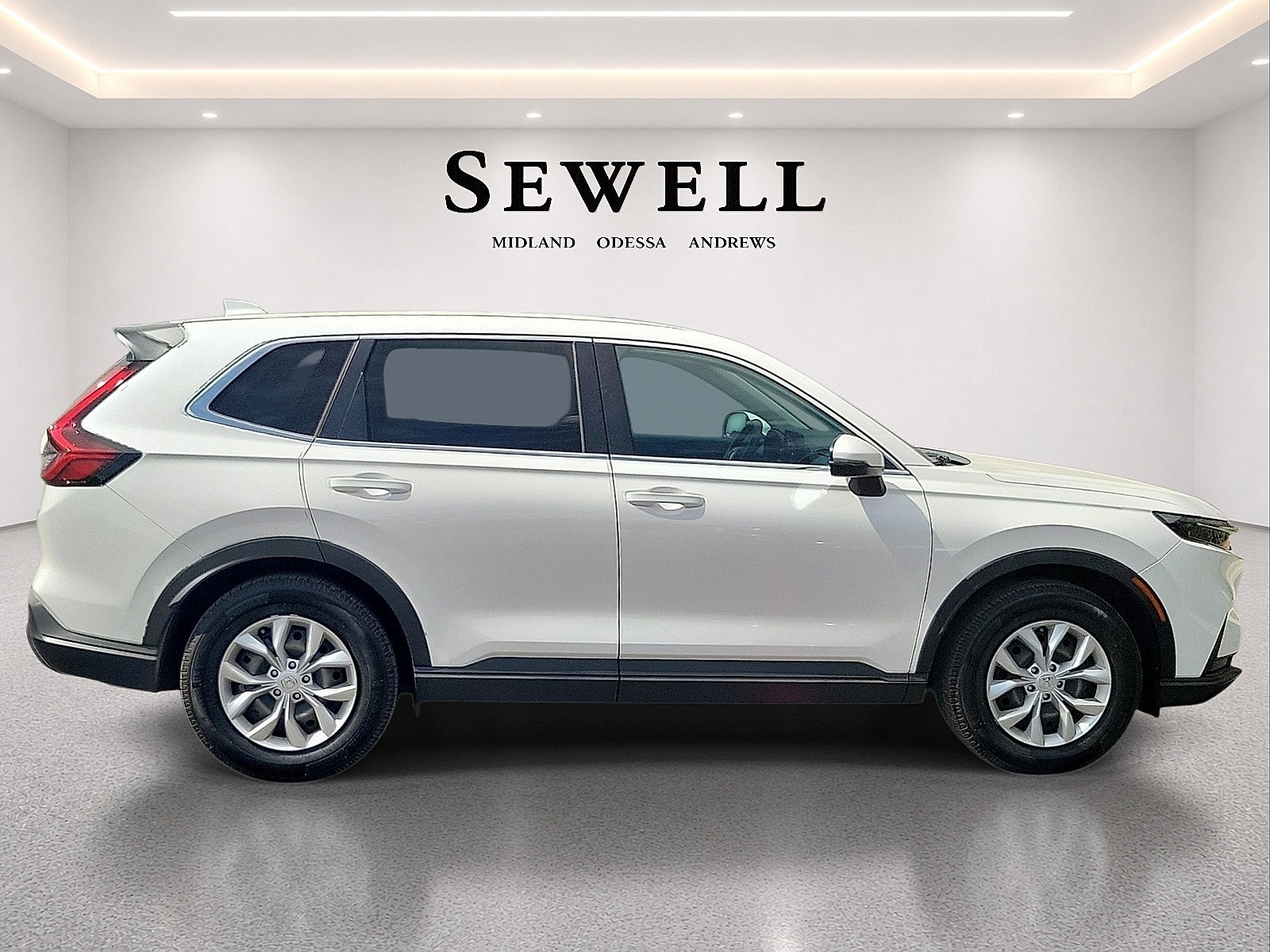 Used 2025 Honda CR-V LX image 5