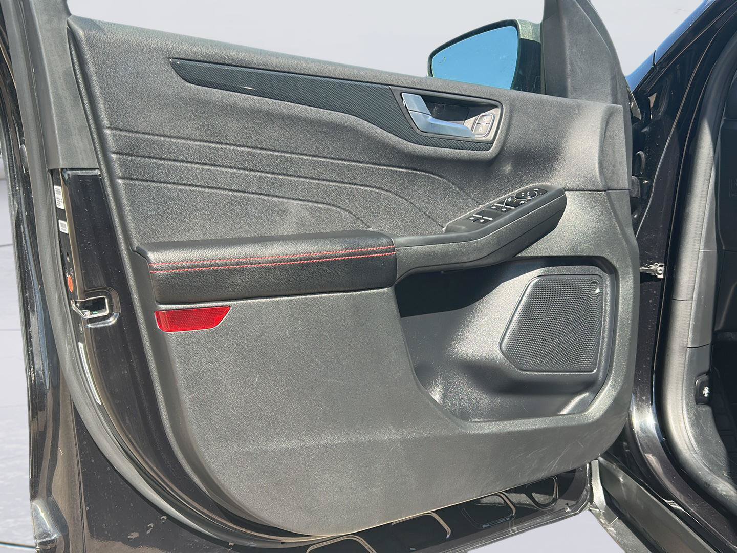 Certified 2023 Ford Escape ST-Line FWD image 8
