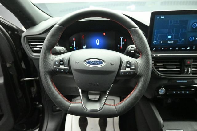 Certified 2024 Ford Escape ST-Line w/ Tech Pack #1 AWD/4WD image 15