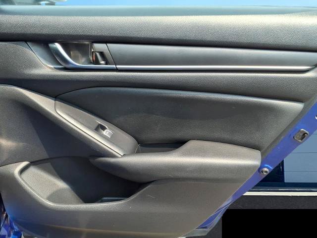 Used 2019 Honda Accord Sport image 14