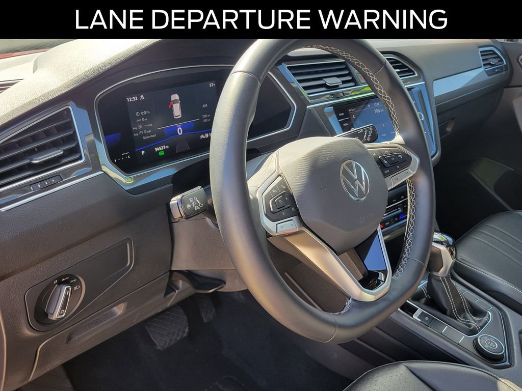 Used 2022 Volkswagen Tiguan SE image 18