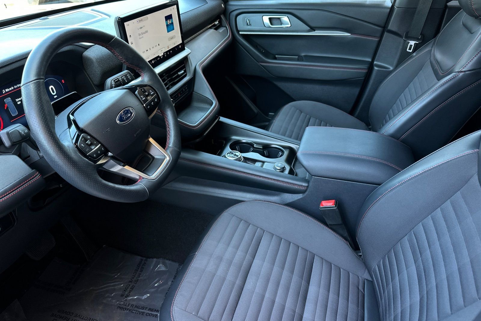 Certified 2025 Ford Explorer ST-Line w/ ST-Line Street Pack AWD/4WD image 9