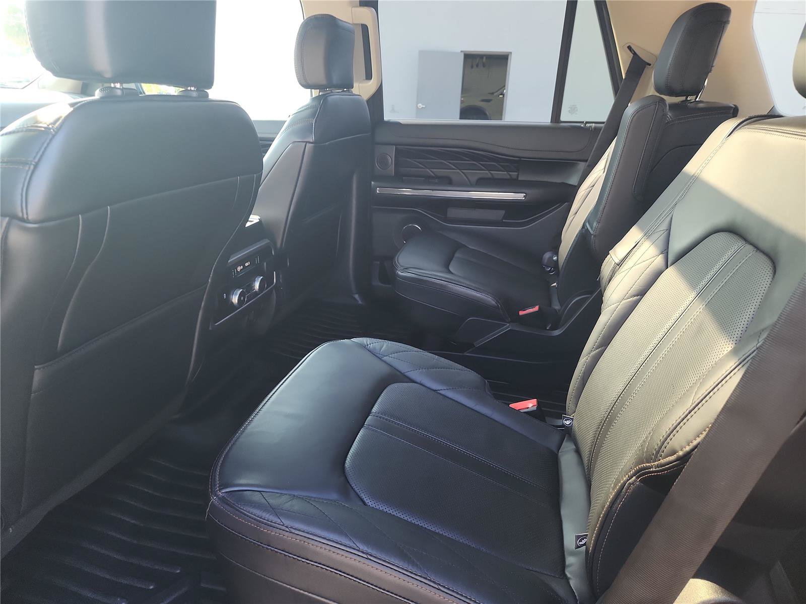 Certified 2020 Ford Expedition Platinum RWD image 22
