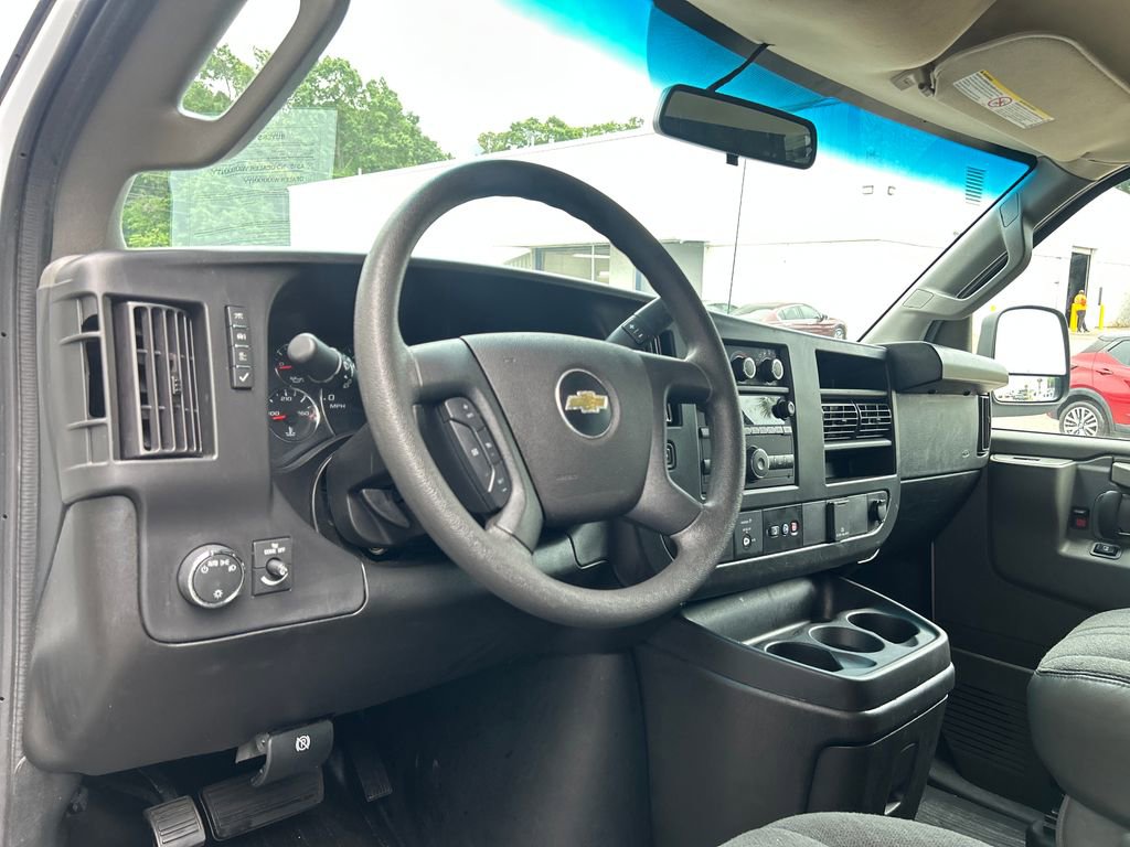 Used 2024 Chevrolet Express 2500 w/ Driver Convenience Package RWD image 17
