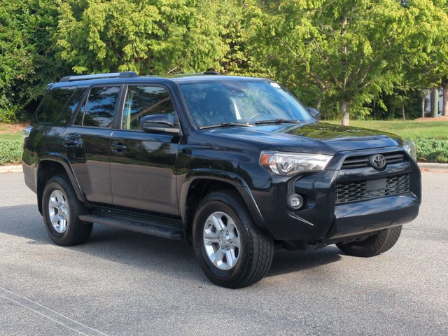 Used 2022 Toyota 4Runner SR5 AWD/4WD image 2