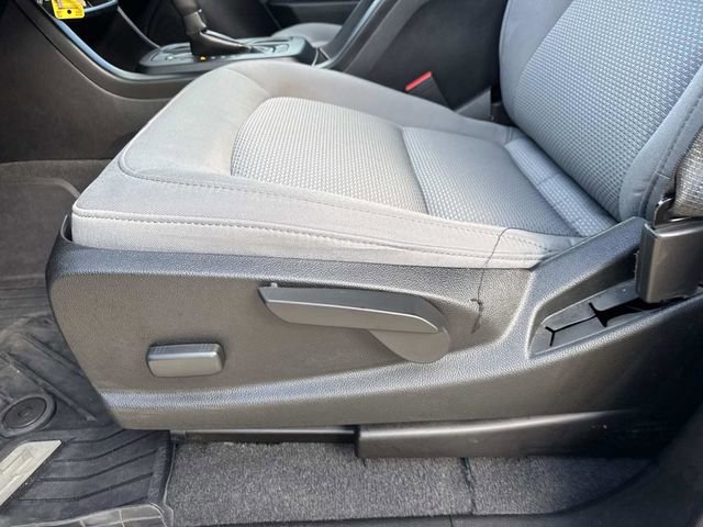 Used 2020 Chevrolet Colorado W/T w/ Custom Special Edition image 19