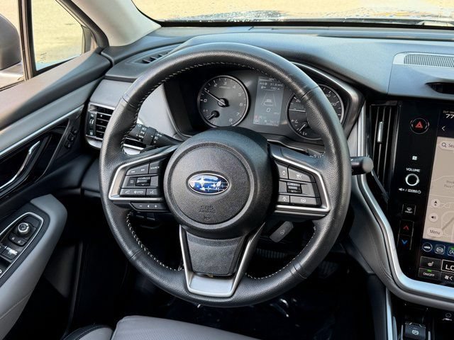 Used 2025 Subaru Outback Limited AWD/4WD image 17