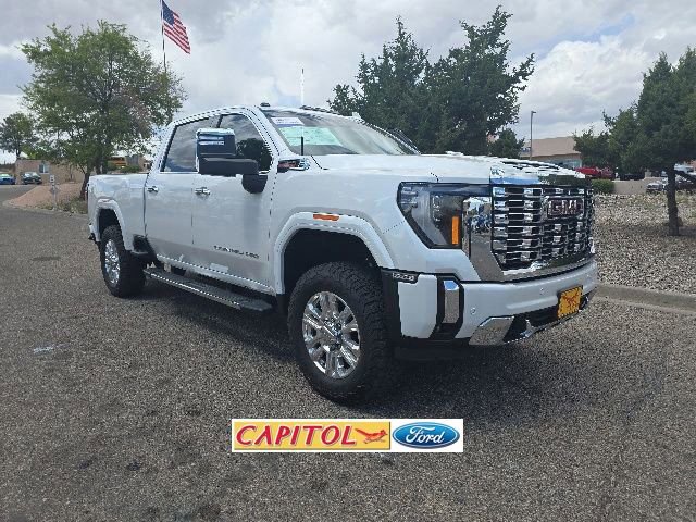 Used 2024 GMC Sierra 2500 Denali w/ Denali Reserve Package AWD/4WD image 1