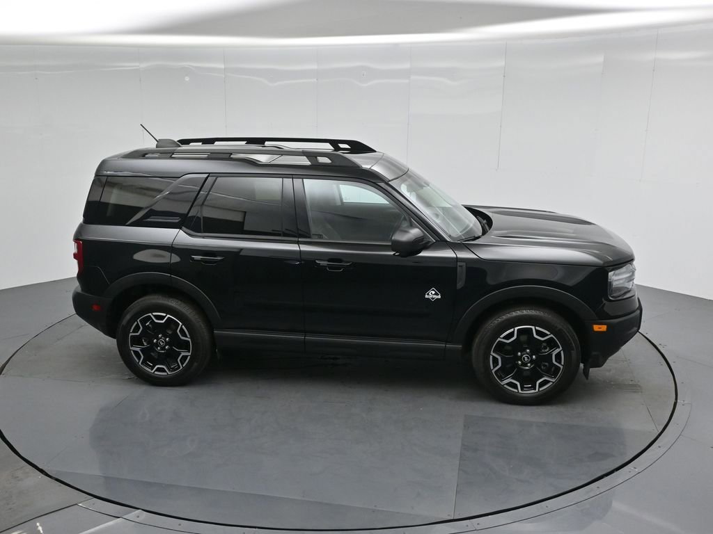 Certified 2025 Ford Bronco Sport Outer Banks w/ Outer Banks Tech Package+ AWD/4WD image 55