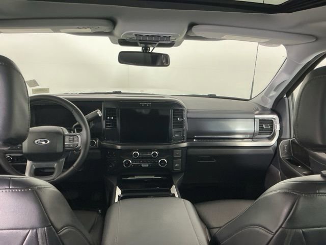 Certified 2025 Ford F350 Lariat w/ Black Appearance Package image 28