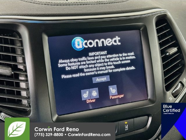 Used 2021 Jeep Cherokee Latitude Lux w/ Comfort/Convenience Group AWD/4WD image 19