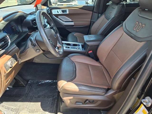 Certified 2022 Ford Explorer King Ranch w/ Premium Technology Package AWD/4WD image 13
