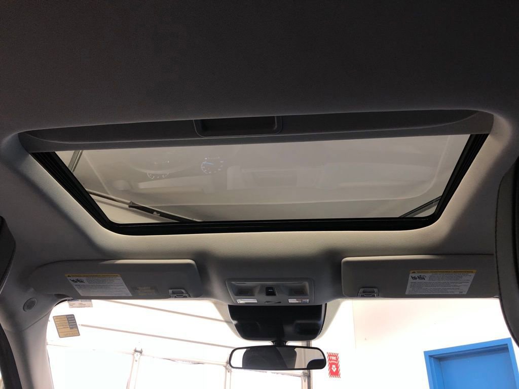 Certified 2024 Ford Maverick Lariat w/ Black Appearance Package image 21