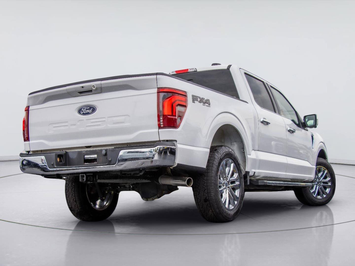 Certified 2025 Ford F150 Lariat w/ Equipment Group 501A Mid AWD/4WD image 4