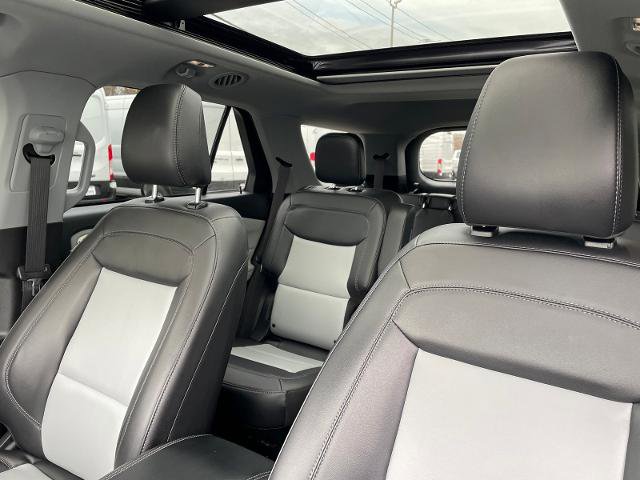 Certified 2023 Ford Explorer XLT w/ Equipment Group 202A image 32