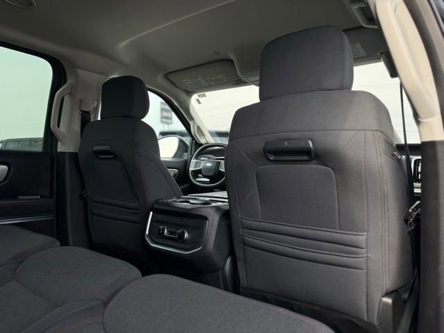 Certified 2025 Ford Expedition Active image 19