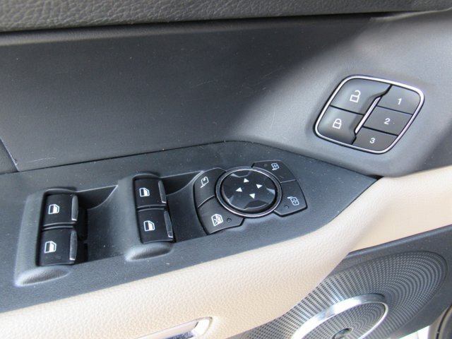 Certified 2022 Ford Expedition Max Limited RWD image 12