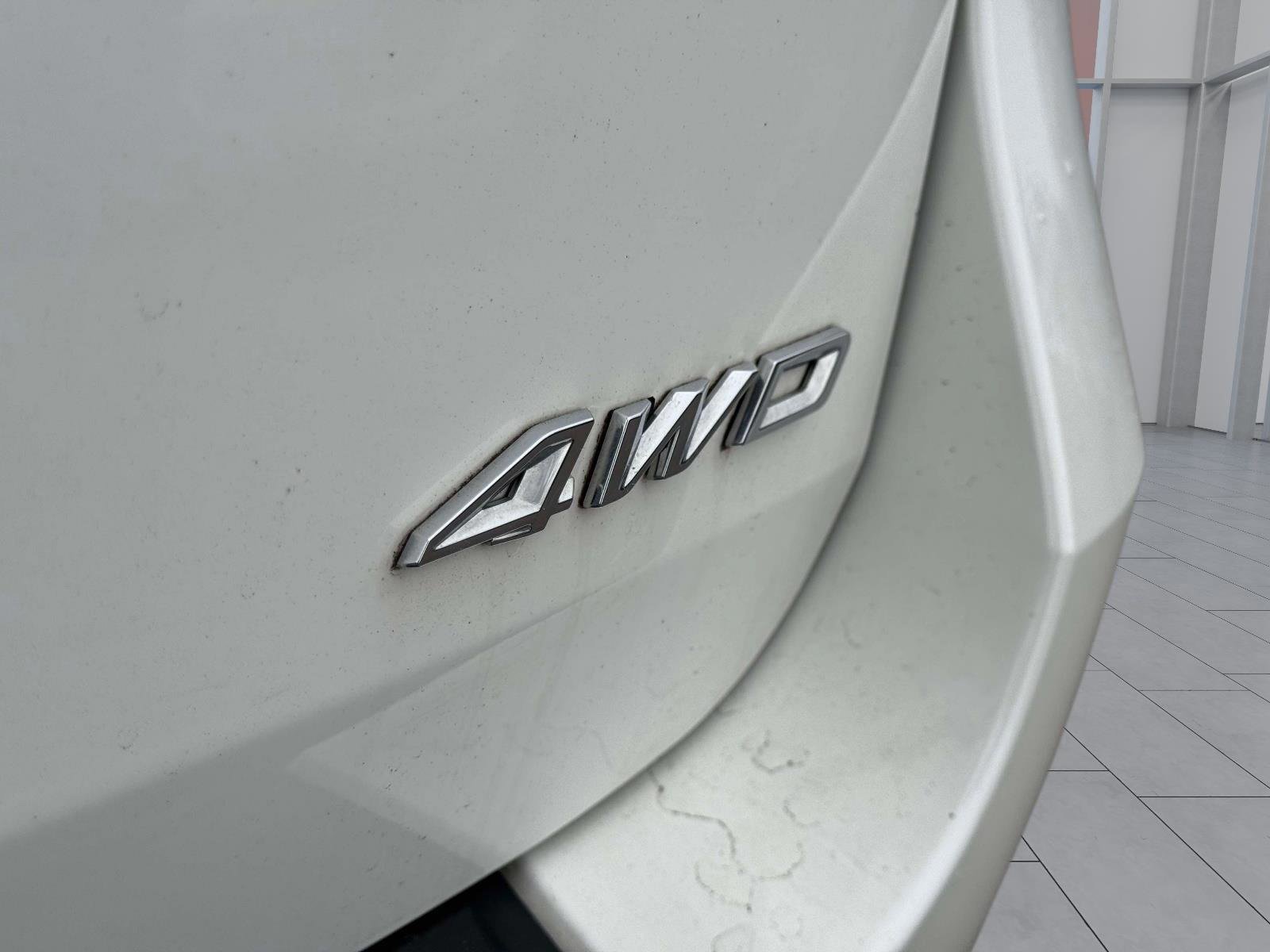 Certified 2022 Ford Explorer XLT w/ Equipment Group 202A image 9