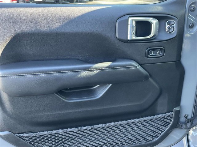 Used 2021 Jeep Wrangler Unlimited Sahara image 16