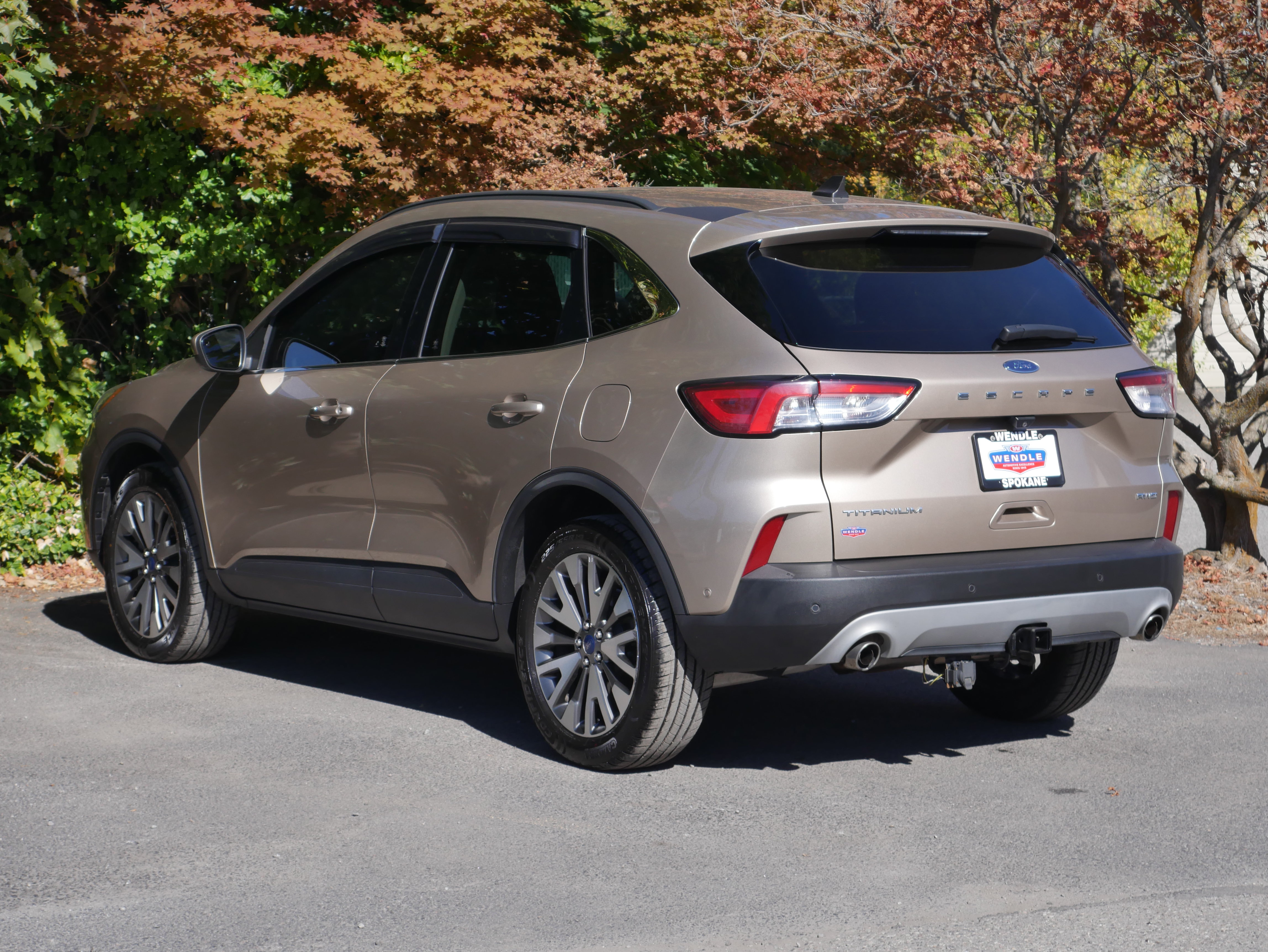 Certified 2021 Ford Escape Titanium AWD/4WD image 17