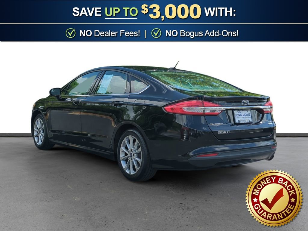 Certified 2017 Ford Fusion SE FWD image 4