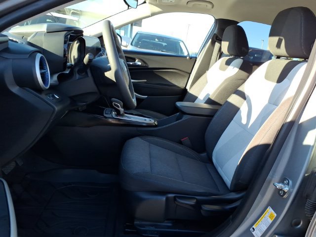 Used 2024 Chevrolet Trax LS w/ LS Convenience Package FWD image 14
