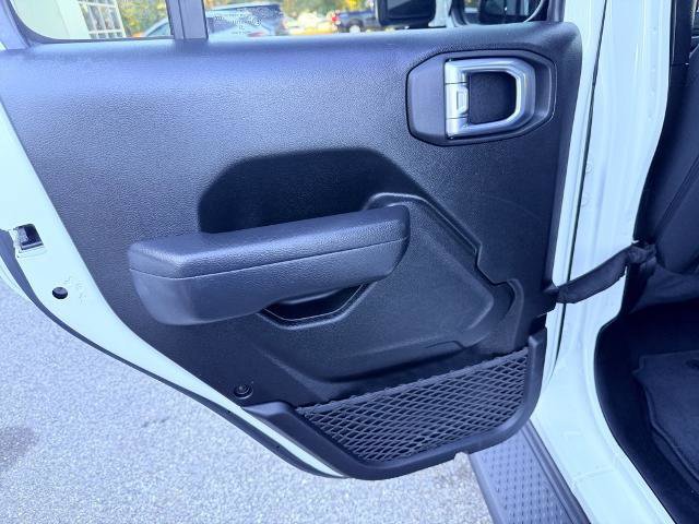 Used 2022 Jeep Gladiator Sport image 34