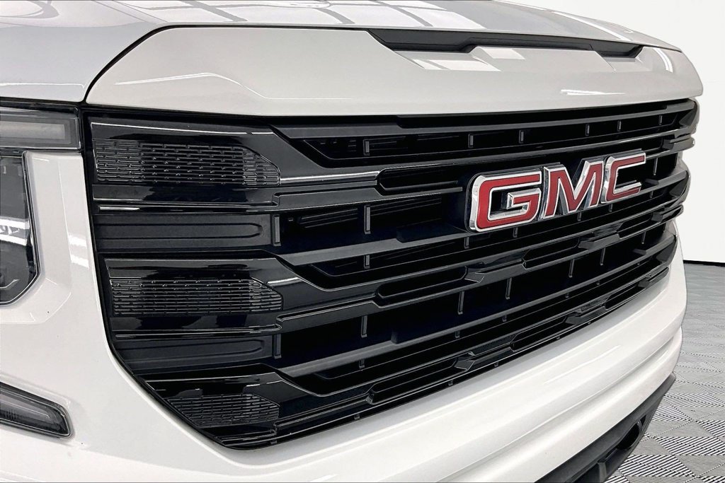 Used 2024 GMC Sierra 1500 Elevation AWD/4WD image 29