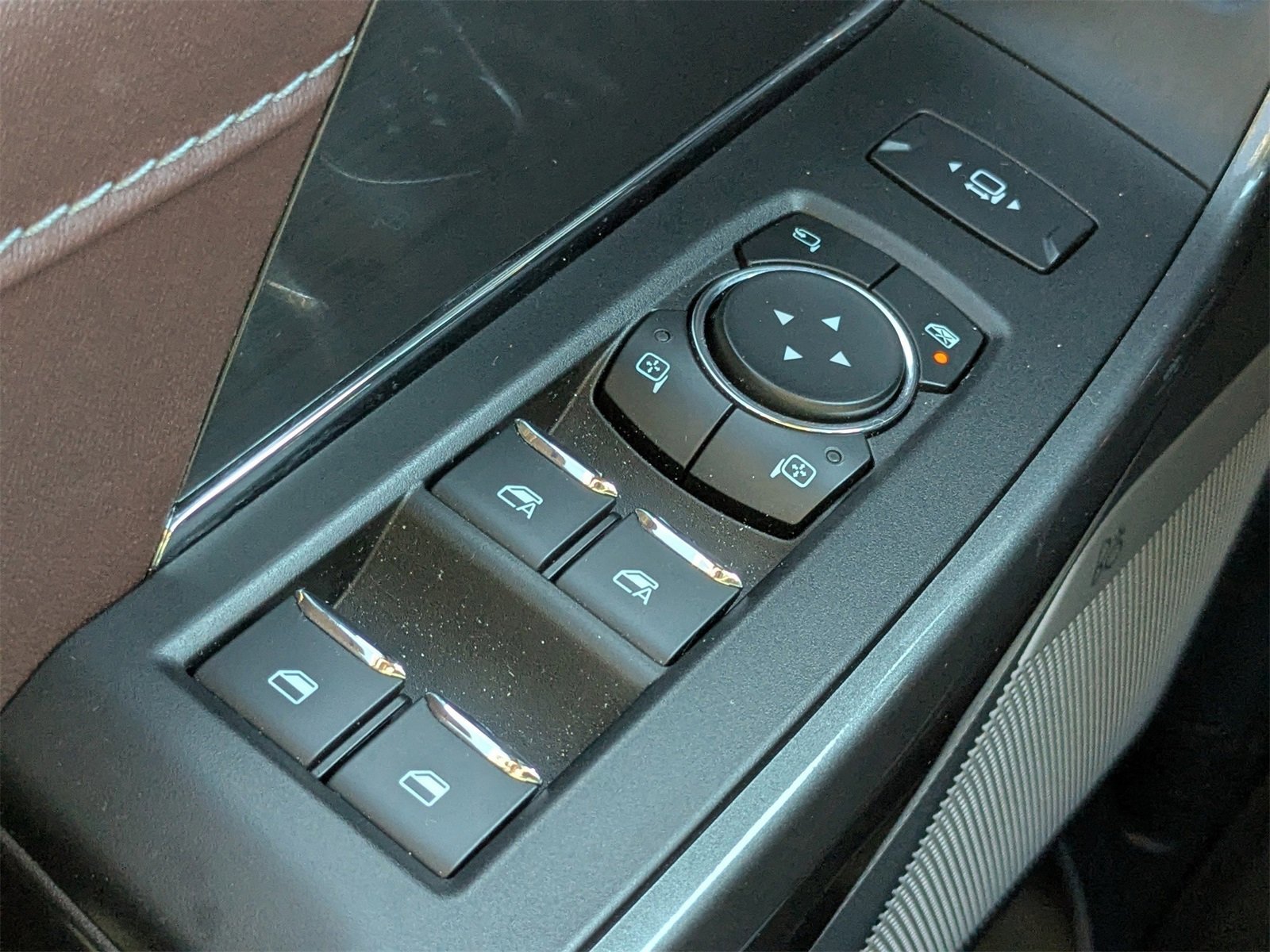 Certified 2023 Ford F150 Lariat w/ Equipment Group 502A High image 27