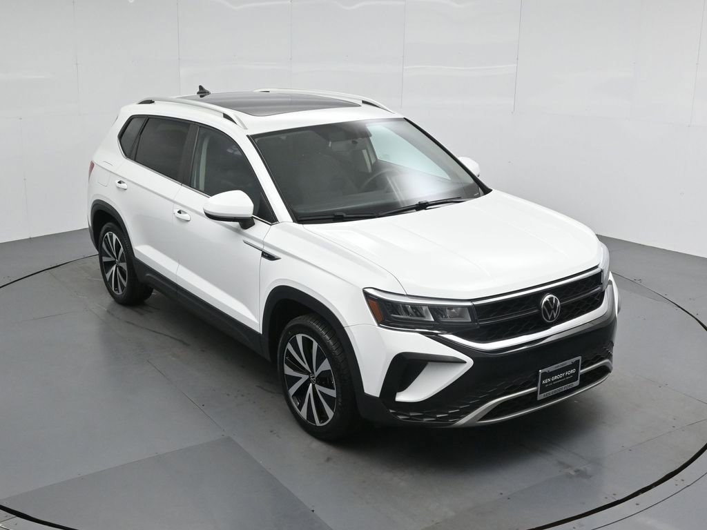Used 2022 Volkswagen Taos SE FWD image 34