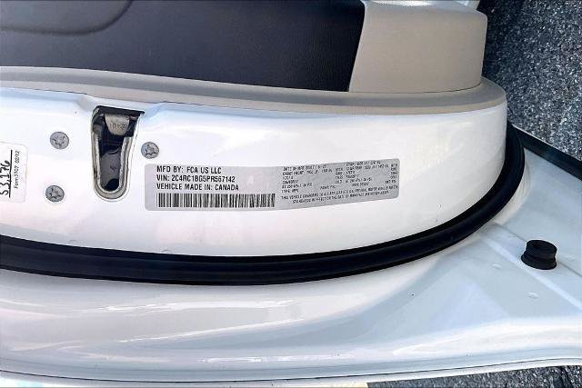 Used 2023 Chrysler Pacifica Touring-L FWD image 34